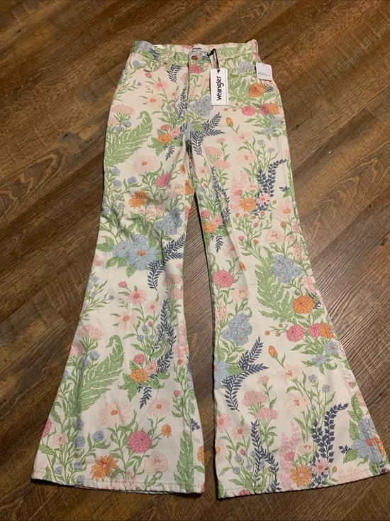 Wrangler Denim - NEW Wrangler Wanderer 622 High-Rise Flare Jeans Wallflower Floral 26x30 Boho